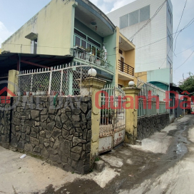 Urgent sale of house in District 12, area 46m2, 2 alley fronts, just over 3 billion VND _0