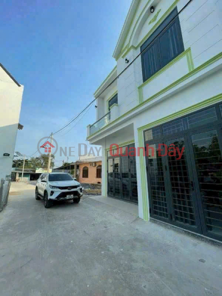 đ 3,25 tỷ, Bán nhà lầu KP7, Tân Phong, đường oto, sân oto chỉ 3 tỷ 250