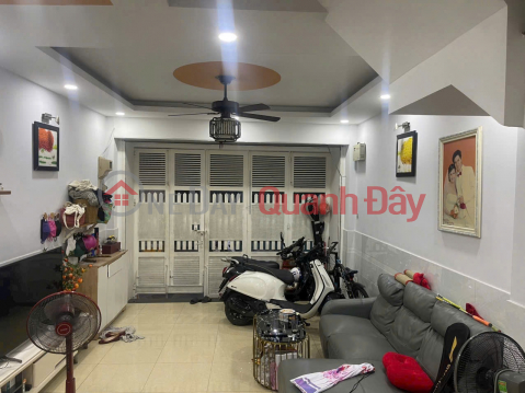 Owner Sells House on Le Van Sy Street, Ward 12, District 3. Area: (4.1 x 11.75m),Only 11.9 billion, Tell: 0911.160.692 _0
