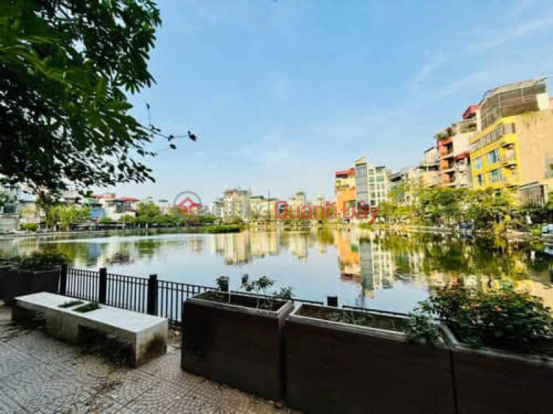 HOT!!! House with view of Dam Tron Lake, Ba Dinh District, 94m², wide alley like a street, price 39.5 billion VND. 0878168006 Sales Listings