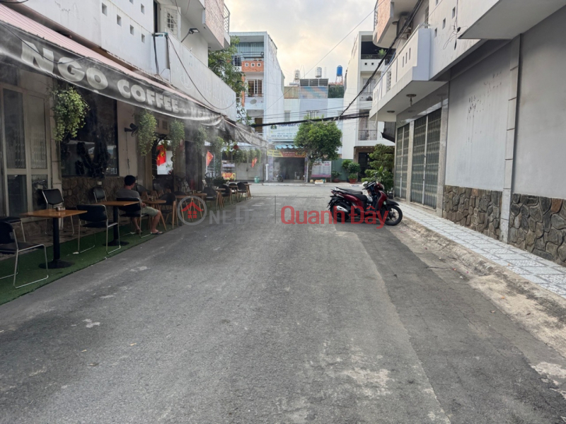 [O2474] Đất trống nở hậu tài lộc sát chợ Tân Trụ Tân Bình, giá 5.x tỷ Việt Nam, Bán | đ 5,35 tỷ