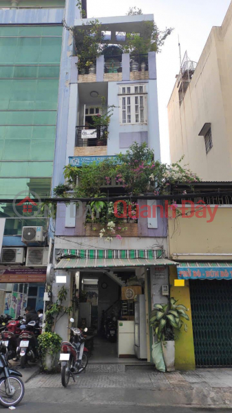 OWNER SELLS TOWNHOUSE WITH FRONTAGE ON VINH VIEN STREET, BUSY COMMERCIAL AREA, Ward 4, District 10 Sales Listings