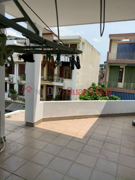 Property Search Vietnam | OneDay | Residential | Sales Listings The government moved to work and needed to sell a 3-storey house on the corner of the southeast corner of the street.
