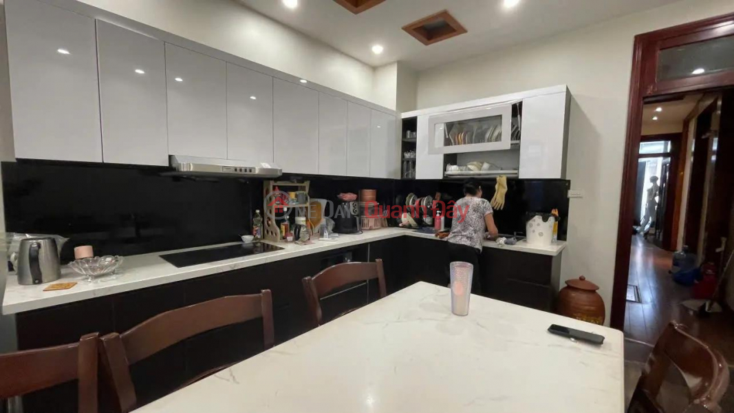 đ 32.8 Billion | Thai Thinh 71m 7 floors elevator 32.8 billion wide sidewalk car garage business 0986073333