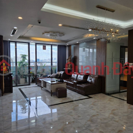 (100% real news) Corner lot 153m2 x 3 bedrooms in FLC Landmark Tower - Southeast balcony - Furniture 800 million _0