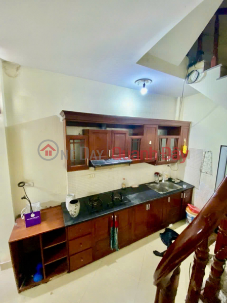 Property Search Vietnam | OneDay | Nhà ở, Niêm yết cho thuê Cho thuê nhà nguyên căn ngõ 143 Nguyễn Chính, 33m² x 5 tầng, 3PN, 4 WC, 9 Triệu chốt