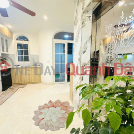 BA DINH - 7-STORY HOUSE WITH ELEVATOR - NEAR HO CHI MINH CITY'S MAUSOLEUM, THONG ALLEY, NEXT TO THE STREET _0