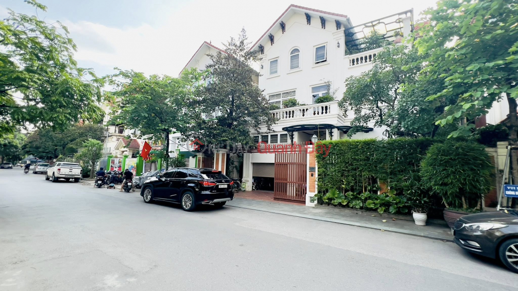 RẤT GẤP BÁN SIÊU BIỆT THỰ LÀNG VIỆT KIỀU CHÂU ÂU MỘ LAO HÀ ĐÔNG - TRỤC CHÍNH ĐẸP NHẤT - KHU CAO CẤP - NỘI Niêm yết bán