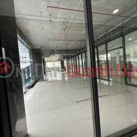 The investor leases a supermarket space 240m2 in Tay Ho urban area _0