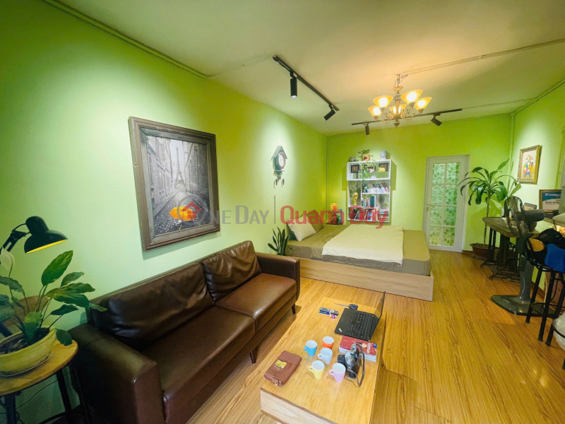 đ 3.69 Billion OWNER NEEDS TO SELL URGENTLY A BEAUTIFUL THAI THINH COMPLEX HOUSE, FULL INTERIOR, AREA OVER 50M2