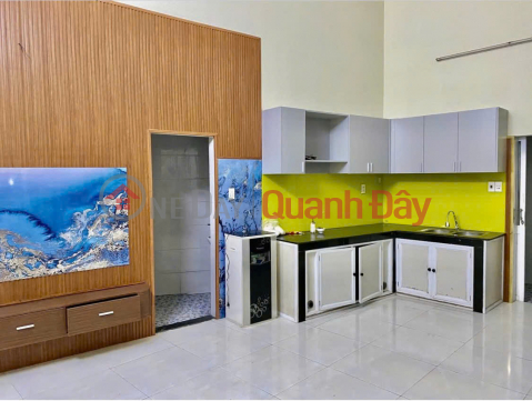 - 5-storey apartment building with 2 business frontages, frontage on Chau Thi Vinh Te street and 3.5m alley, culinary area, _0