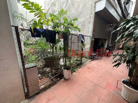 Cần bán 43.8 m2 đất Trâu Quỳ, giá chỉ 4.5 tỷ, liên hệ 0985865658 _0