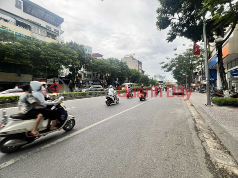 bán nhà C4 mặt phố Nguyễn Văn Cừ, 240m, mặt tiền 8.6m, nở hậu, full thổ cư _0