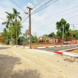 tôi chuyển đổi kinh doanh nên cần tiền bán gấp mảnh đât 300tr đất ở đô thị xung quanh đủ tiện ích _0