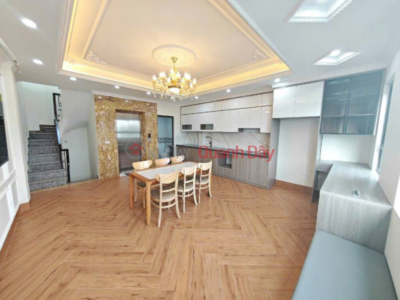 7-STORY BUILDING WITH ELEVATOR ON PHAM VAN DONG STREET, 7-SEATER CAR PARKING, HUGE CASH FLOW OF OVER 18 BILLION VND Vietnam, Sales | đ 18.8 Billion