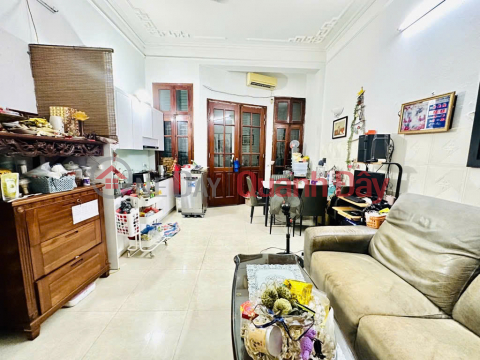 Bán gấp nhà Hoàng Hoa Thám 50m² gần phố ngõ thông kinh doanh nhỏ giá 11 tỷ _0