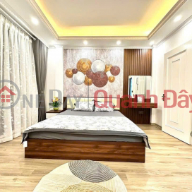 YÊN HOÀ - CẦU GIẤY - NHÀ ĐẸP, MỘT BƯỚC RA PHỐ - 30M ,5TẦNG - NỘI THẤT SANG XỊN . GIÁ 7.95 TỶ _0