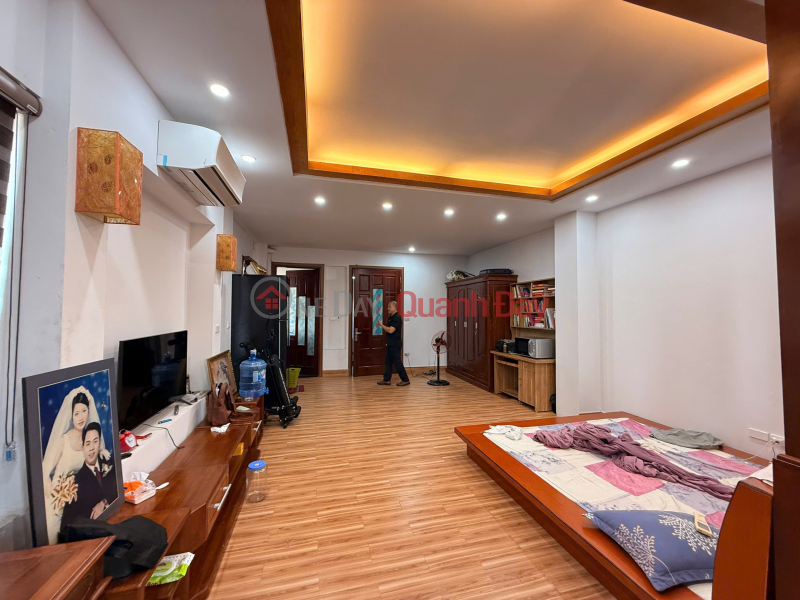 Bán Tòa văn phòng 8 tầng mặt phố Lụa –100M2 - Mặt tiền 5m – Kinh doanh hái ra tiền – 100m giá tốt! lh Niêm yết bán