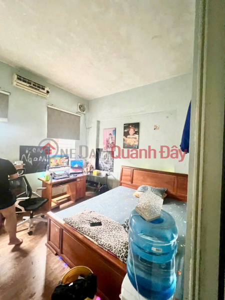Bán nhà mặt phố Đường Thành, 215m2, mặt tiền 5.5m, 194 tỷ, đường 2 chiều, vỉa hè rộng Niêm yết bán
