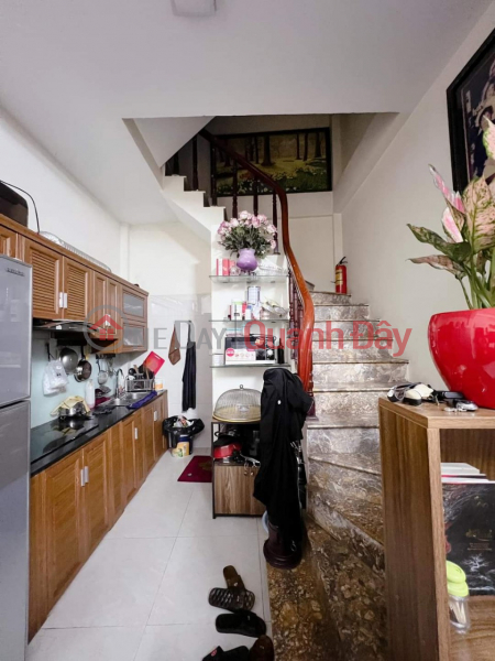 Property Search Vietnam | OneDay | Nhà ở, Niêm yết bán Bán nhà Nguyễn Khánh Toàn 33m2 - 5 tầng, giá 7.55 tỷ còn thương lượng.