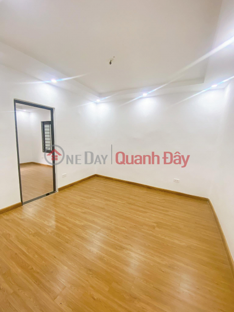 Urgent sale of Thai Thinh Collective 90m2, street view, airy, beautifully renovated, only 2.75 billion _0