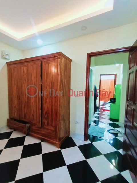 Professor sells house 381 MINH KHAI, corner lot with 2 open sides, open windows, very airy room, house close to places to avoid cars, _0