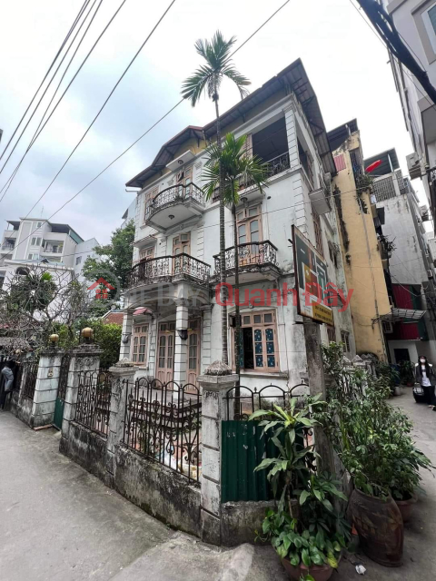 Old Villa for sale in Ho Tung Mau alley DT:161M2 Mt:11.5m open corner house. Investment in construction is too reasonable _0
