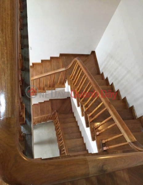 Cho thuê nhà căn góc, Hàng Gai, Hàng Hòm, Hàng Bông; 171m2* 5T -62 tr Việt Nam, Cho thuê, đ 62 triệu/ tháng