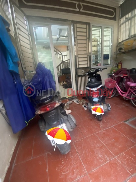 Property Search Vietnam | OneDay | Residential | Sales Listings, House for sale in Hang Cu Market, area 45m, 3 floors, corner lot, PRICE 2.45 billion, with private gate yard