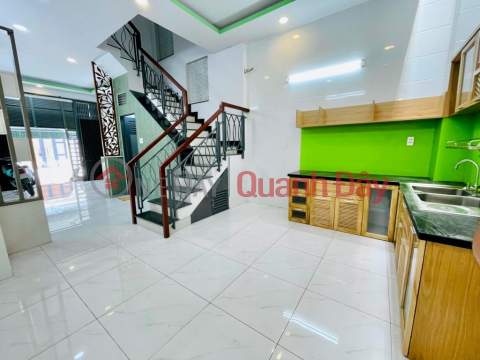 HOUSE FOR SALE FRONT FRONT OF BINH PHU VIP AREA - Ward 10 - District 6 - 52M - 2 FLOOR ROOF - 7.6 BILLION _0