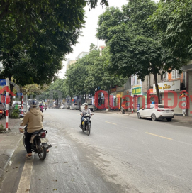THACH BAN STREET FRONT HOUSE - WIDE FRONT - SIDEWALK - WIDE ROAD - BUSINESS _0
