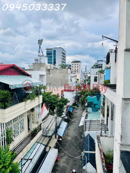 đ 5.8 Billion House for sale, 4-story, alley access, near Tan Thuan Export Processing Zone, District 7, area 49m2 (5.3 x 9.2m),price 5.8 billion VND.