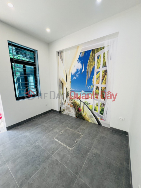 Kim Giang, 51m 7 tầng sang trọng, ô tô tránh đỗ, lô góc, sổ vuông Việt Nam | Bán | đ 22 tỷ