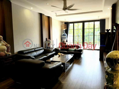 House for sale on Nguyen Van Cu street, 100m x 5 floors, sidewalk, elevator, business day and night _0