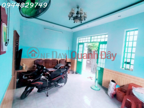 Sell at any price. New 2-storey house, very airy corner lot, area: 73m2, HOANG DIEU street, Hai Chau, Danang. Price 2.55 billion _0