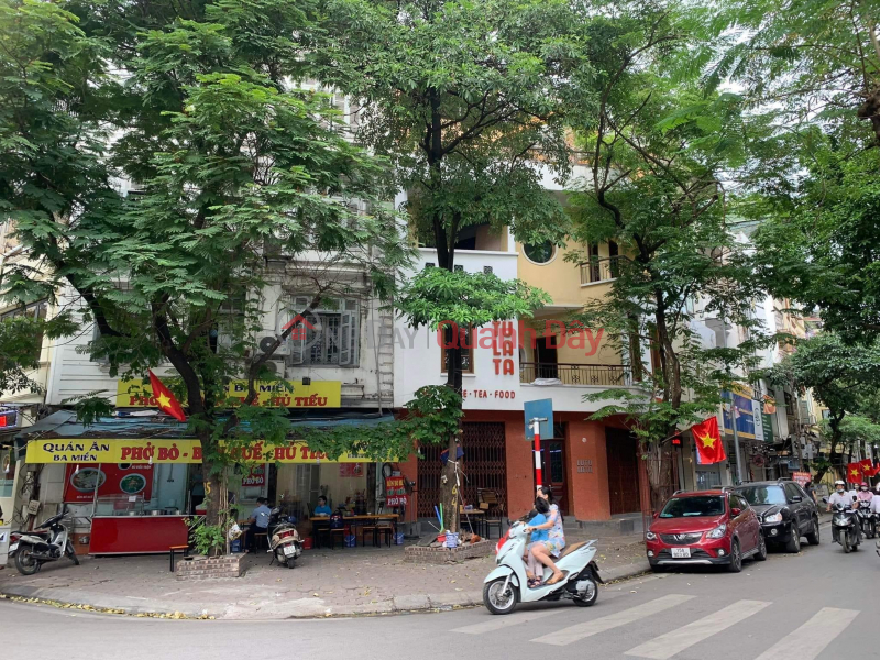 House for sale on Hoang Ngoc Phach Street, 10m frontage, price only 33 billion, busy business 0918086689 Sales Listings
