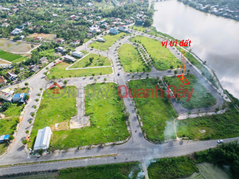 Land for sale in An Loc Phat residential area, East direction, main road 19.5m wide, price 750 million. _0