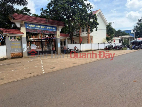 ĐẤT ĐẸP - GIÁ TỐT - Chính Chủ Cần Bán Nhanh Lô Mặt Tiền Y Wang, Eakao, Buôn Ma Thuột, Đắk Lắk _0