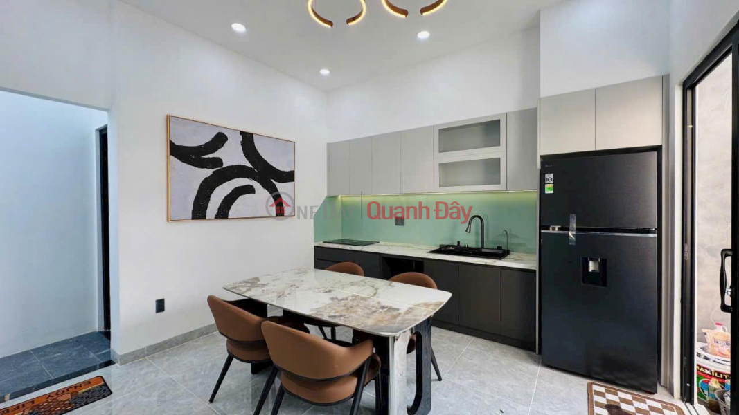 House right next to Pham Huu Lau market, 11x7m, luxurious interior, just over 6 billion VND. | Vietnam Sales | đ 6.6 Billion