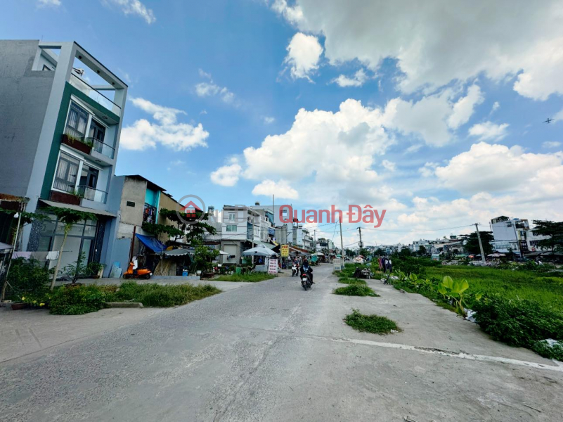 HIGHLY PROFITABLE INVESTMENT - TWO FRONTS OF THAM LUONG CANAL - RIGHT AT KEN 26\\/3 MARKET - TAN PHU APPROACH - NEAR AOEN MALL - HOME Sales Listings