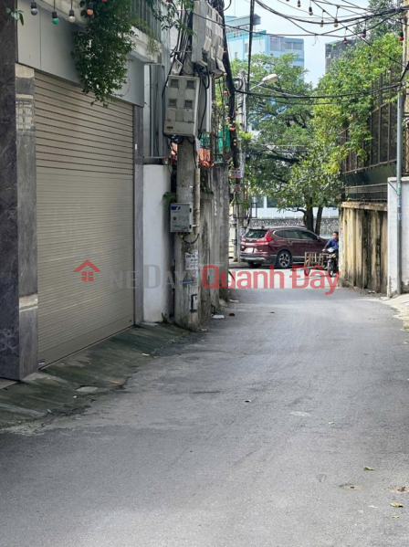 BEAUTIFUL HOUSE IN BODHI CORE - NEAR LAKE, NEAR MARKET - Located between Chuong Duong and Tran Hung Dao bridges | Vietnam | Sales đ 14.85 Billion