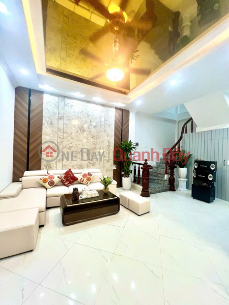 đ 8,85 tỷ | Bán nhà Trường Chinh 5 tầng long lanh, trung tâm, siêu tiện ích, sổ vuông