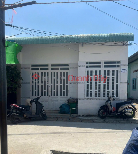 BEAUTIFUL HOUSE - GOOD PRICE - OWNER NEEDS TO SELL House in Tan Hoa Commune, Phu My District, Ba Ria - Vung Tau Sales Listings