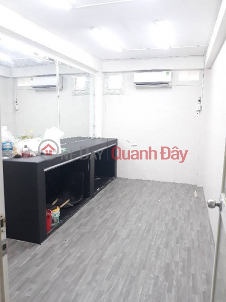 Cho thuê nhà mặt tiền đường Lạc Long Quân, Phường 3 , Quận 11 Việt Nam Cho thuê | đ 25 triệu/ tháng