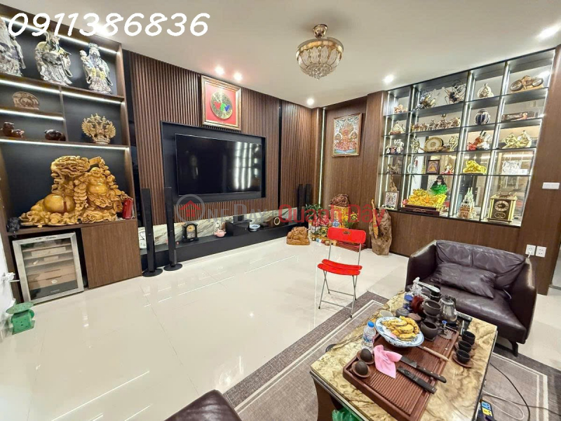 Property Search Vietnam | OneDay | Residential, Sales Listings Garage, Car access, 100m from Dich Vong Street, 4 floors, Elevator, High-class neighborhood, 29 billion VND