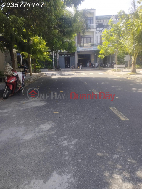 Land in front of Fen Lang area, park view, nice location, convenient for business, center of Thanh Khe. _0