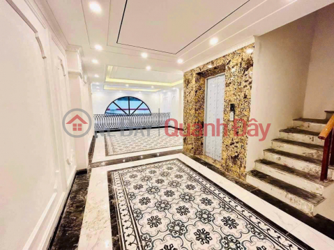 SUPERB PROPERTY IN THACH BAN – 60M² – 6 FLOORS – ELEVATOR – FULLY FURNISHED – RIGHT NEXT TO THE LAKE _0