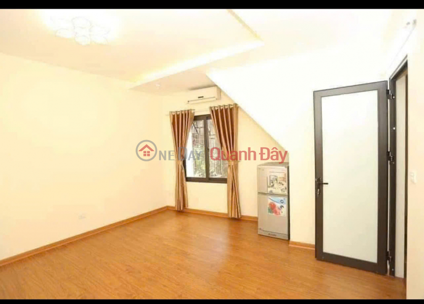 đ 12 triệu/ tháng | Cho thuê nhà nguyên căn ngõ 609 Vũ Tông Phan, 35m2 x 4.5 tầng, 1 tum, 3 ngủ, 12 Triệu
