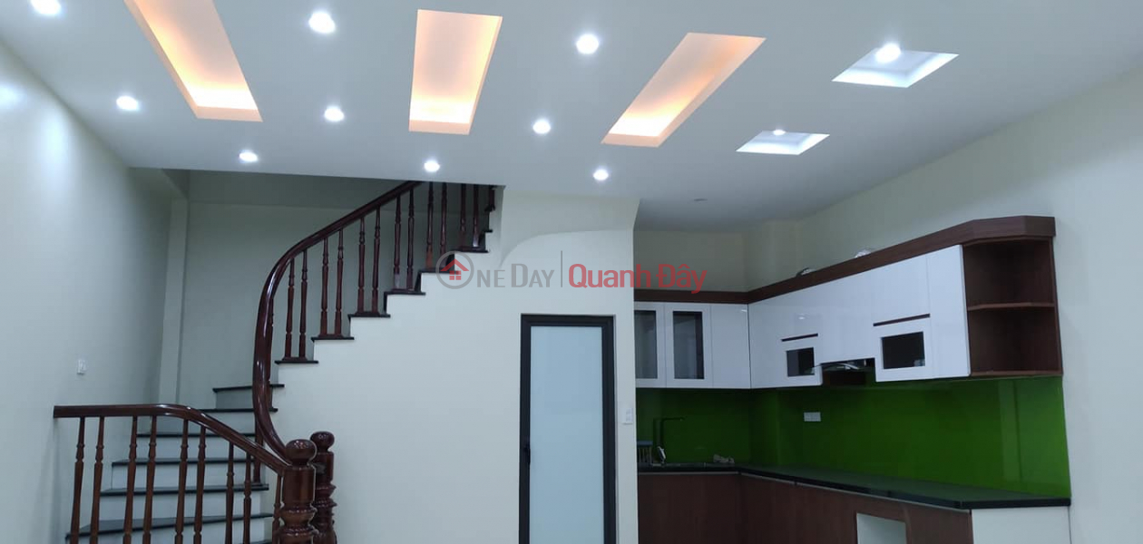 Property Search Vietnam | OneDay | Residential Sales Listings | House for sale 64m2 Lane 292 Nghi Tam, Tay Ho Cars parked at the door Elevator 7.1 Billion