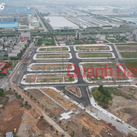 Selling land next to Quang Chau industrial park with red book each lot _0